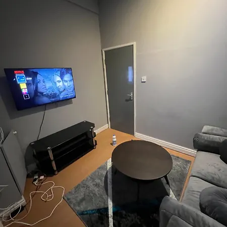 3 Bedroom 3 Bed Апартаменты *